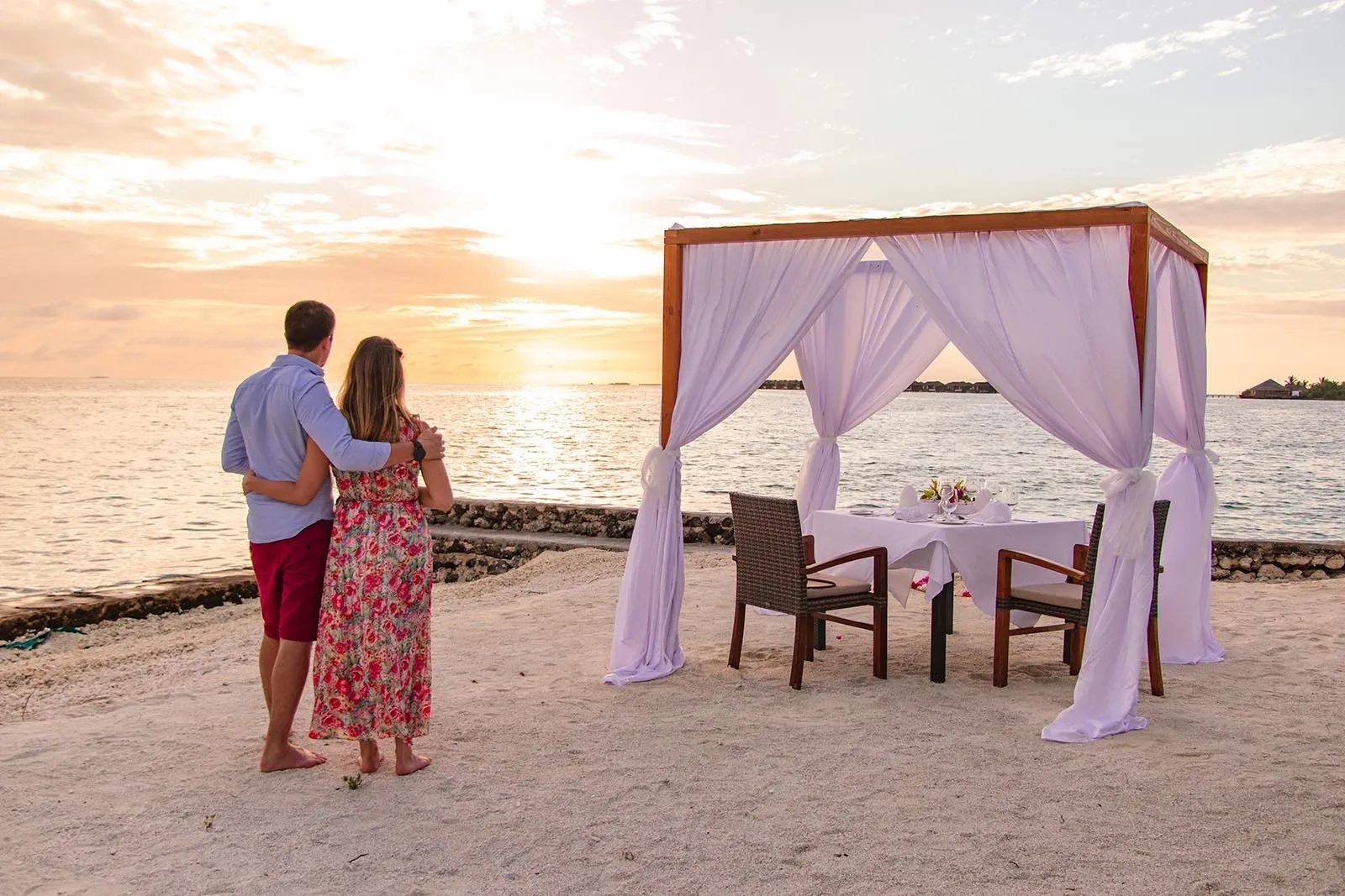 What is a Sandbank Picnic in the Maldives? (Complete Guide with Cost, Tips & Experience)