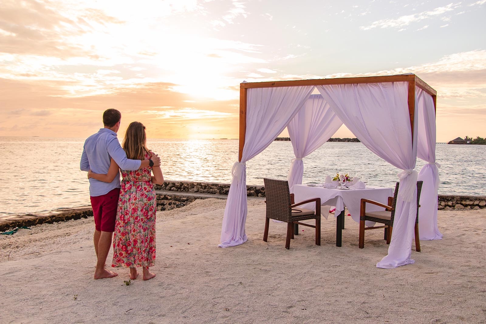 What is a Sandbank Picnic in the Maldives? (Complete Guide with Cost, Tips & Experience)