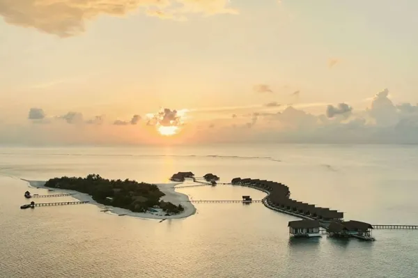 COMO Cocoa Island � Resort View 1