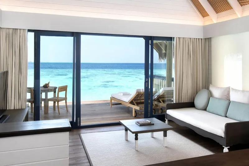 Dhoni Water villa