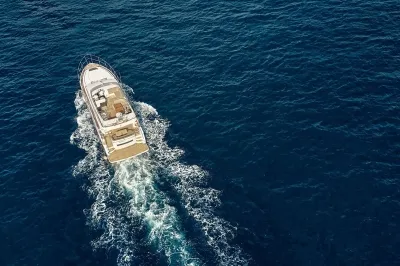 Private Boat Charters � Experience at COMO Cocoa Island