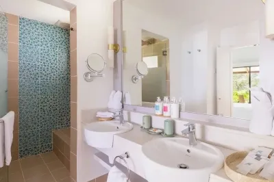 Superior Room - Beachfront � Photo 5