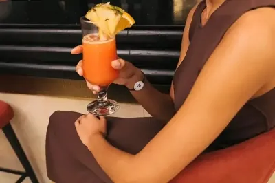 The Iru Bar � Dining at Club Med Kani Maldives
