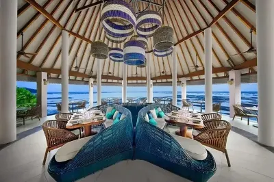 The Kandu Restaurant � Dining at Club Med Kani Maldives