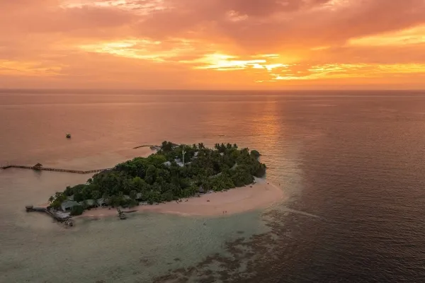 Eri Maldives