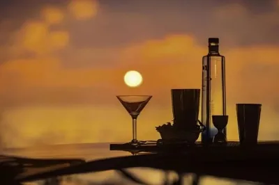 Milos Bar � Dining at Nala Maldives by Jawakara