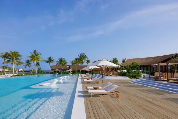 Centara Grand Lagoon Maldives � Resort View 2