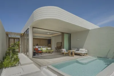 One-Bedroom Sunset Beach Pool Villa � Photo 1