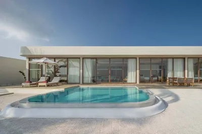 Three-Bedroom Sunset Beach Pool Residence � Photo 1