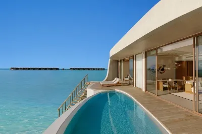 Three-Bedroom Sunset Overwater Pool Residence � Photo 2