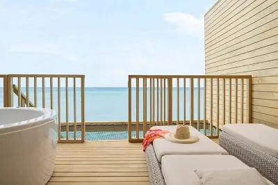 Mirage Overwater Villa with Jacuzzi � Photo 4