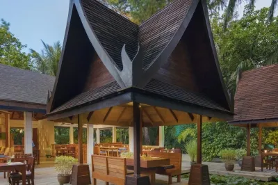 Suan Bua � Dining at Machchafushi Island Resort & Spa