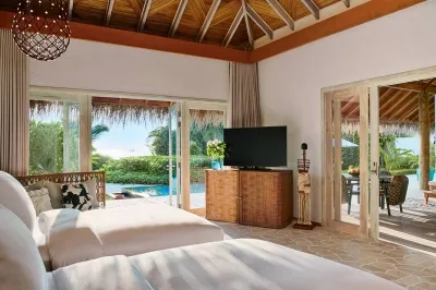 Three Bedroom Sunset Beach Villa with Pool � Photo 3