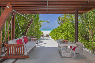 BEACH VILLA � Photo 3