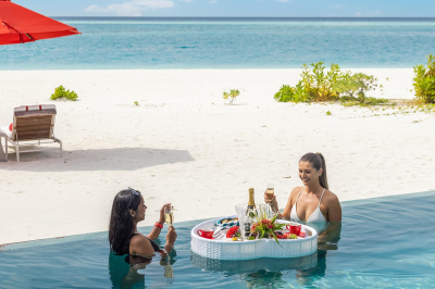 FLOATING BREAKFAST FOR TWO � Experience at Niyama Private Islands Maldives