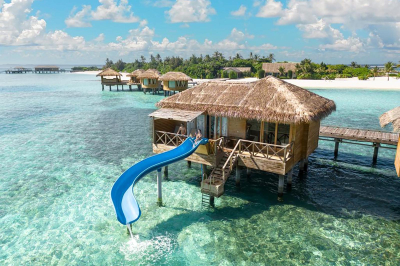 Aqua Suite with Slide � Photo 1