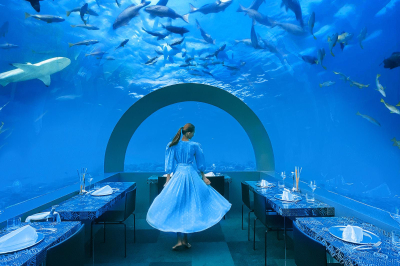 H20 Underwater Restaurant � Dining at You & Me Maldives
