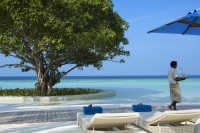 Dusit Thani Maldives � Resort Photo 10