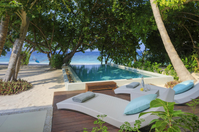 Beachfront Pool Villa � Photo 2