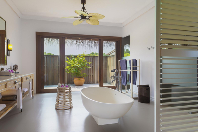 Two Bedrooms Overwater Pool Pavilion � Photo 5