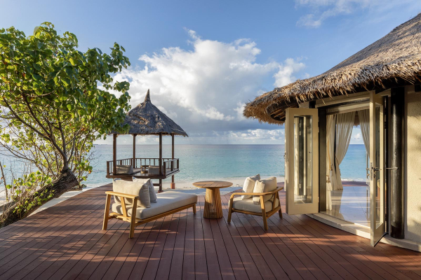 Grand Beachfront Pool Villa � Banyan Tree Vabbinfaru, Maldives