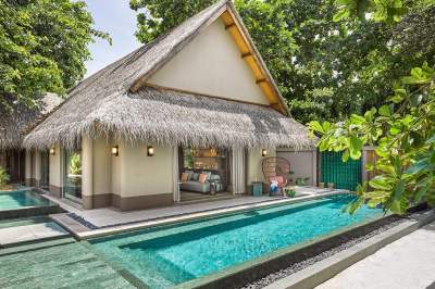 BEACH VILLA WITH POOL � Photo 1