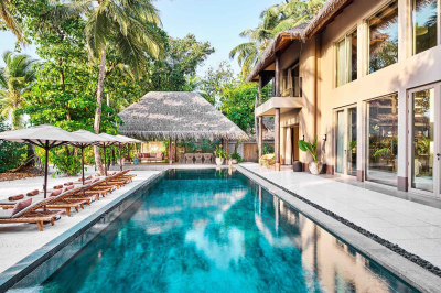 FOUR BEDROOM BEACH RESIDENCE WITH POOL � Photo 4