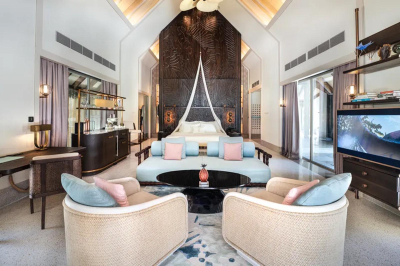 THREE BEDROOM BEACH RESIDENCE WITH POOL � Photo 4