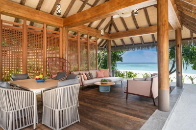 THREE BEDROOM BEACH RESIDENCE WITH POOL � Photo 5