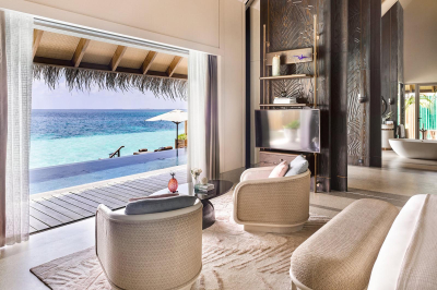 WATER VILLA WITH POOL � Photo 2