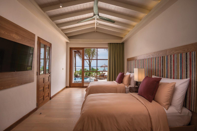 Two Bedroom Beach Pool Suite � Photo 4