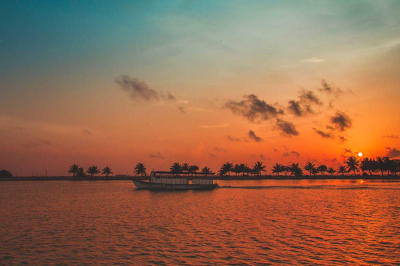 Moonlight Cruise � Experience at OBLU SELECT Sangeli