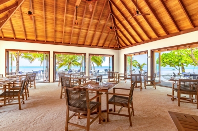 The Reef Restaurant � Dining at Meeru Island Resort and Spa