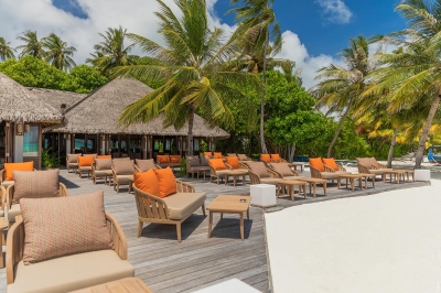 UTHURU BAR � Dining at Meeru Island Resort and Spa