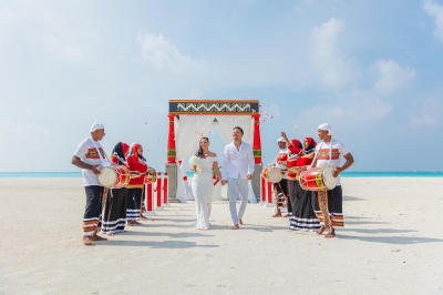 RENEWAL OF WEDDING VOWS � Experience at Meeru Island Resort and Spa