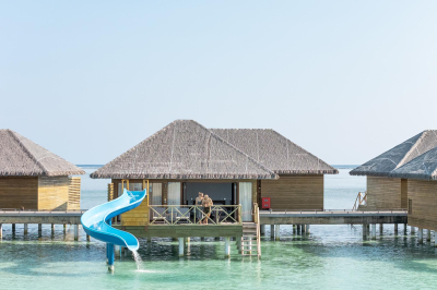 Lagoon Suite with Slide � Photo 1