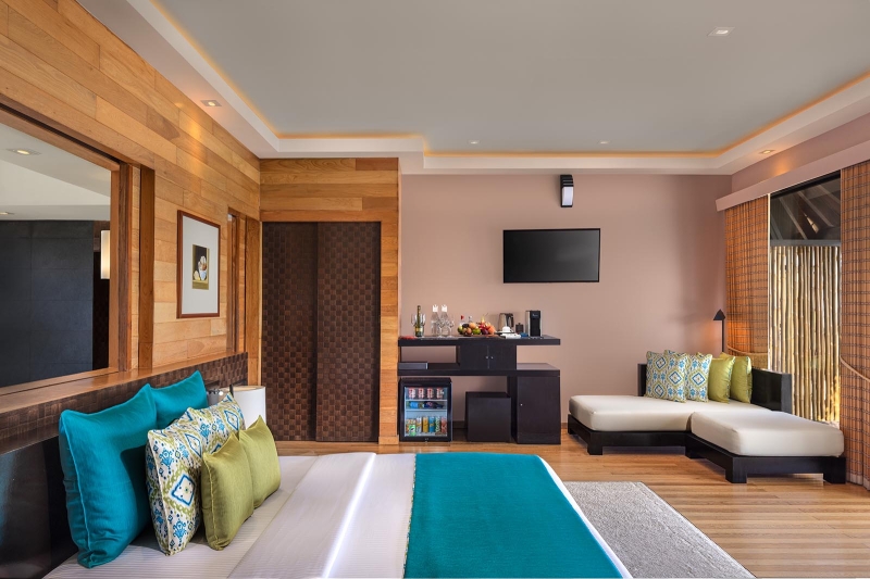 Sunrise Water Villa with Private Pool & Jacuzzi