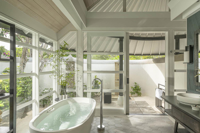 Sunrise Family Beach Villa with Pool � Photo 5