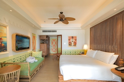 Beach Room with Pool � Photo 2