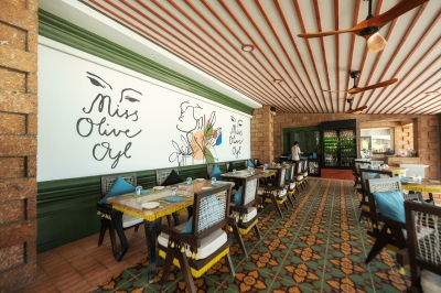 Miss Olive Oyl � Dining at SAii Lagoon Maldives, Curio Collection by Hilton