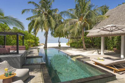 Beach Villa with Pool � Photo 1