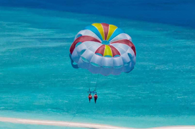 Fly High � Experience at Four Seasons Resort Maldives at Landaa Giraavaru