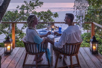 TREE-TOP DINING EXPERIENCE � Experience at Four Seasons Resort Maldives at Landaa Giraavaru