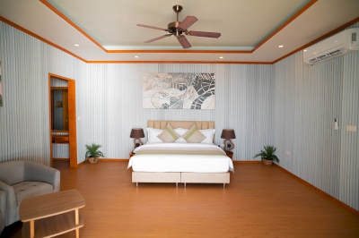 Over Water Pool Residence � Photo 3