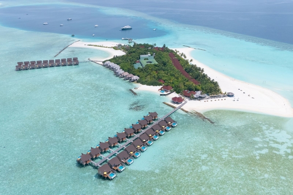 Dhigufaru Island Resort � Resort View 3