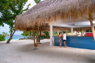 Sunrise Café � Dining at Emerald Maldives Resort & Spa