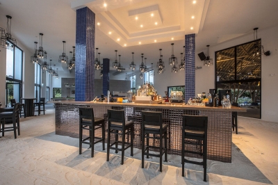 Sunset Pool Café � Dining at Emerald Maldives Resort & Spa