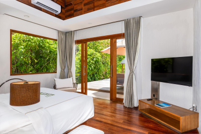 Sunset Beach Residence with Pool � Photo 1