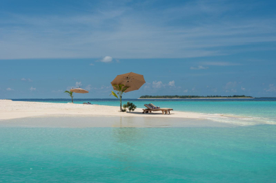 Sandbank Escape � Experience at Hideaway Beach Resort & Spa Maldives