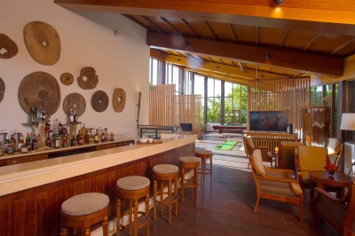 THE LIBRARY BAR � Dining at The Residence Maldives at Falhumaafushi